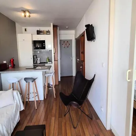Appartamento Charming Apt 20m From Beach In