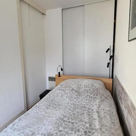 Charming Apt 20m From Beach In